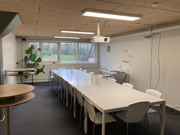 Erhvervsrengøring løsninger til en sundere arbejdsplad