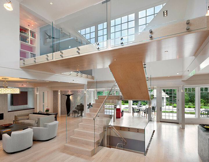Modern Benefits of Glass Railing Panels 