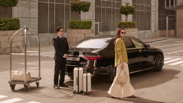 The Benefits of VIP Chauffeur Hire for Business Executives in L