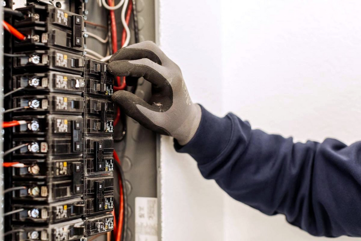 Benefits Of Upgrading Electrical Panel In Phoenix For Multi-Uni