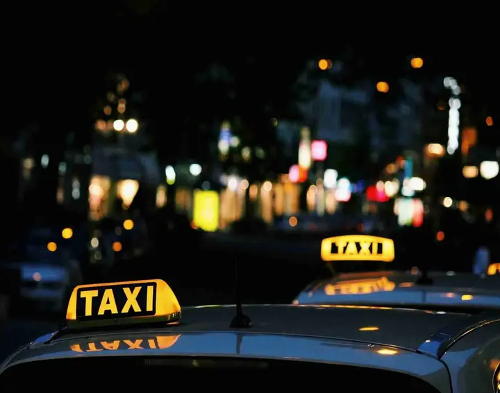 Affordable Taxi In Aveley For Comfortable Travel