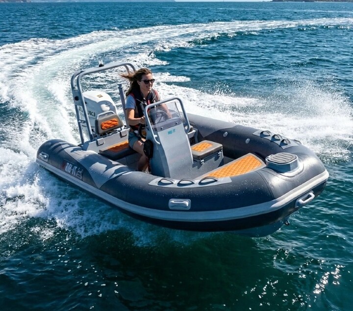 Best Rigid Hull Inflatable Boat Buying Guide