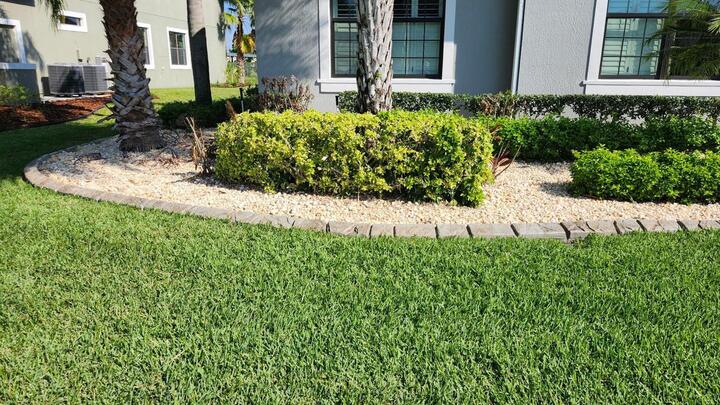 Thinking About Concrete Curb Landscape Edging in Melbourne, FL?
