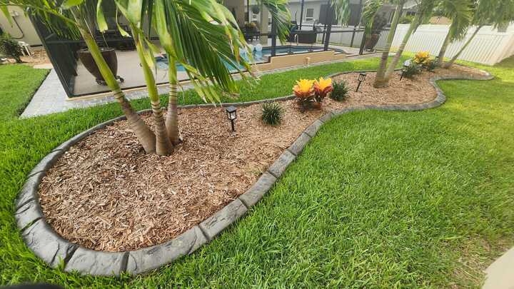 Top - Rated Concrete Landscape Curbing Near Vero Beach, FL