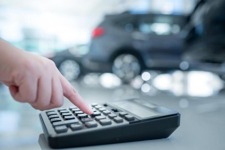 What’s the Smartest Way to Use a Car Price Calculator in Canada