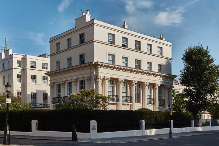 Managing IT Equipment and Furniture During Office Removals