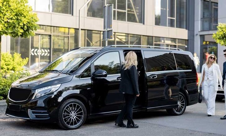 Corporate Transfers - Maxi Cabs to Melbourne Airport