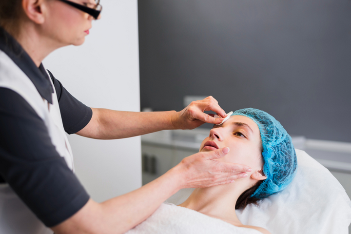 Hormonal Acne Treatment in Delhi | Iksana Wellness