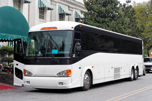 Wedding Bus Rental: 4 Key Tips For A Perfect Ride